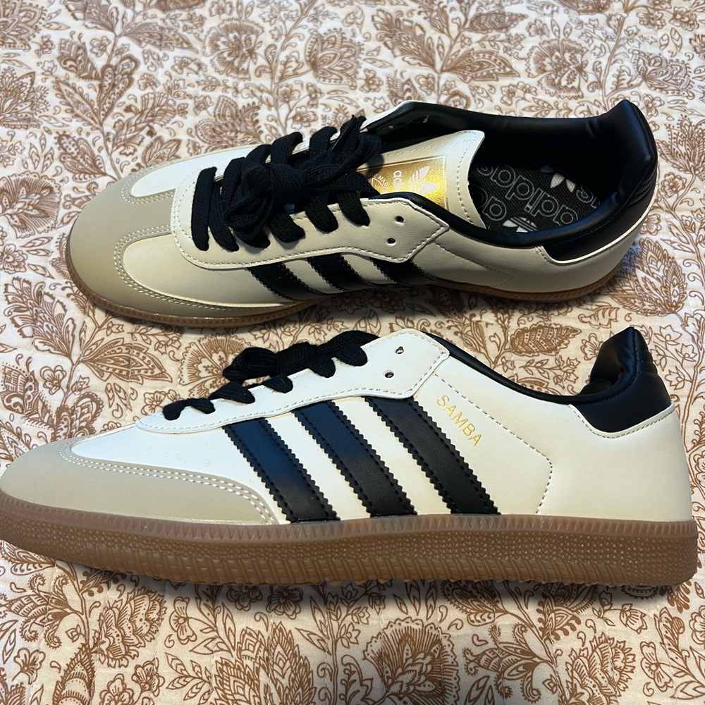 Adidas Samba Women's / Men’s Sneakers - Black and Cream (women’s 9 / men’s 7.5)